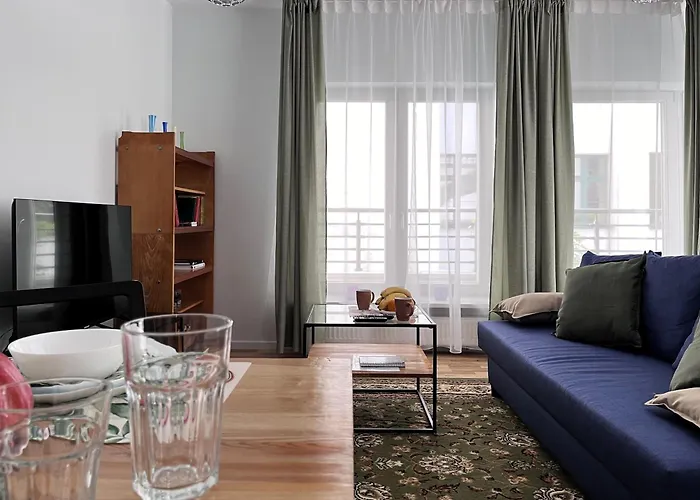 Metro Dzialdowska - Silent And Spacious Apartment