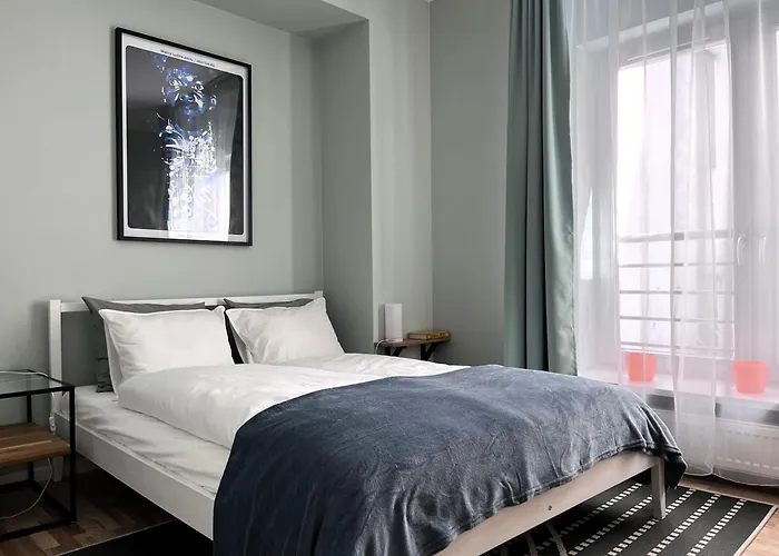 Metro Dzialdowska - Silent And Spacious Apartment Warsaw