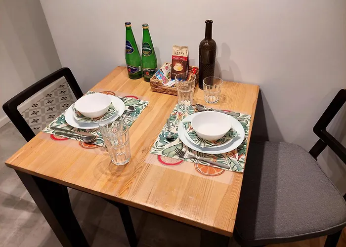 Metro Dzialdowska - Silent And Spacious Lejlighed *